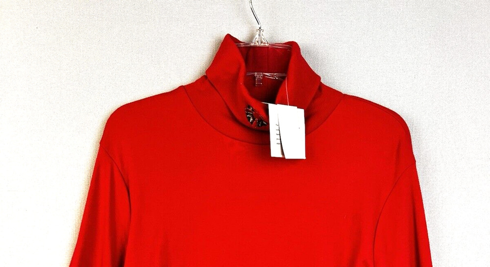 Baxter & Wells Christmas Turtleneck Women's Large Red Embroidered Wreath Layers